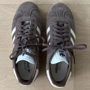 Adidas Gazelle brown suede